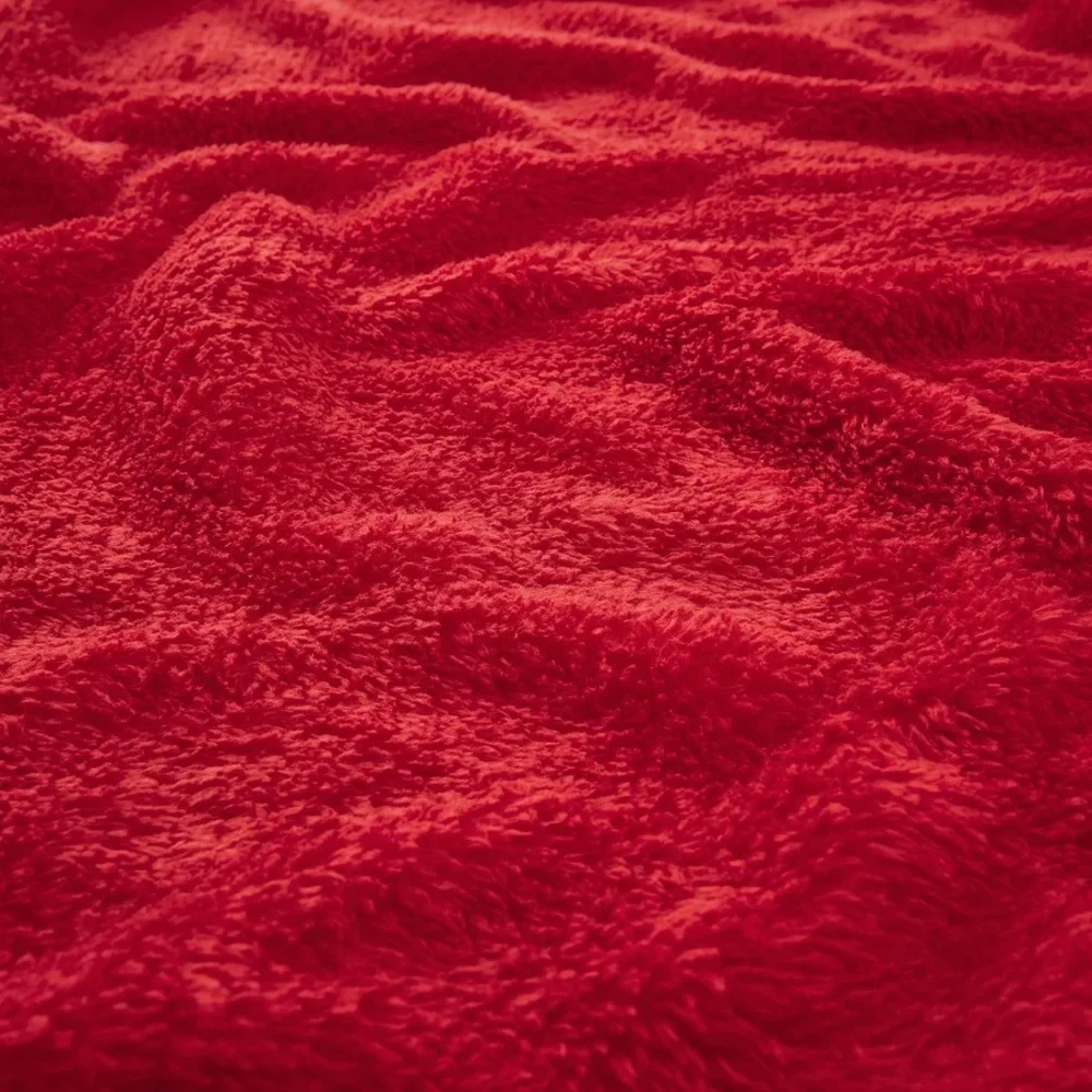 Cozy Red Bedspread Blanket